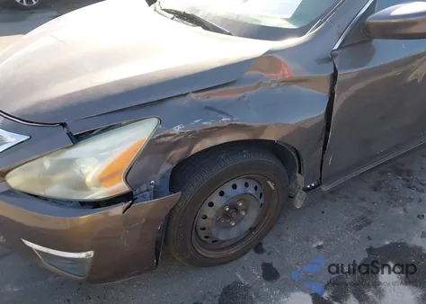 2015 Nissan Altima 2.5/2.5 S/2.5 Sl/2.5 Sv z USA, uszkodzony, nr VIN 1N4AL3AP7FN301486